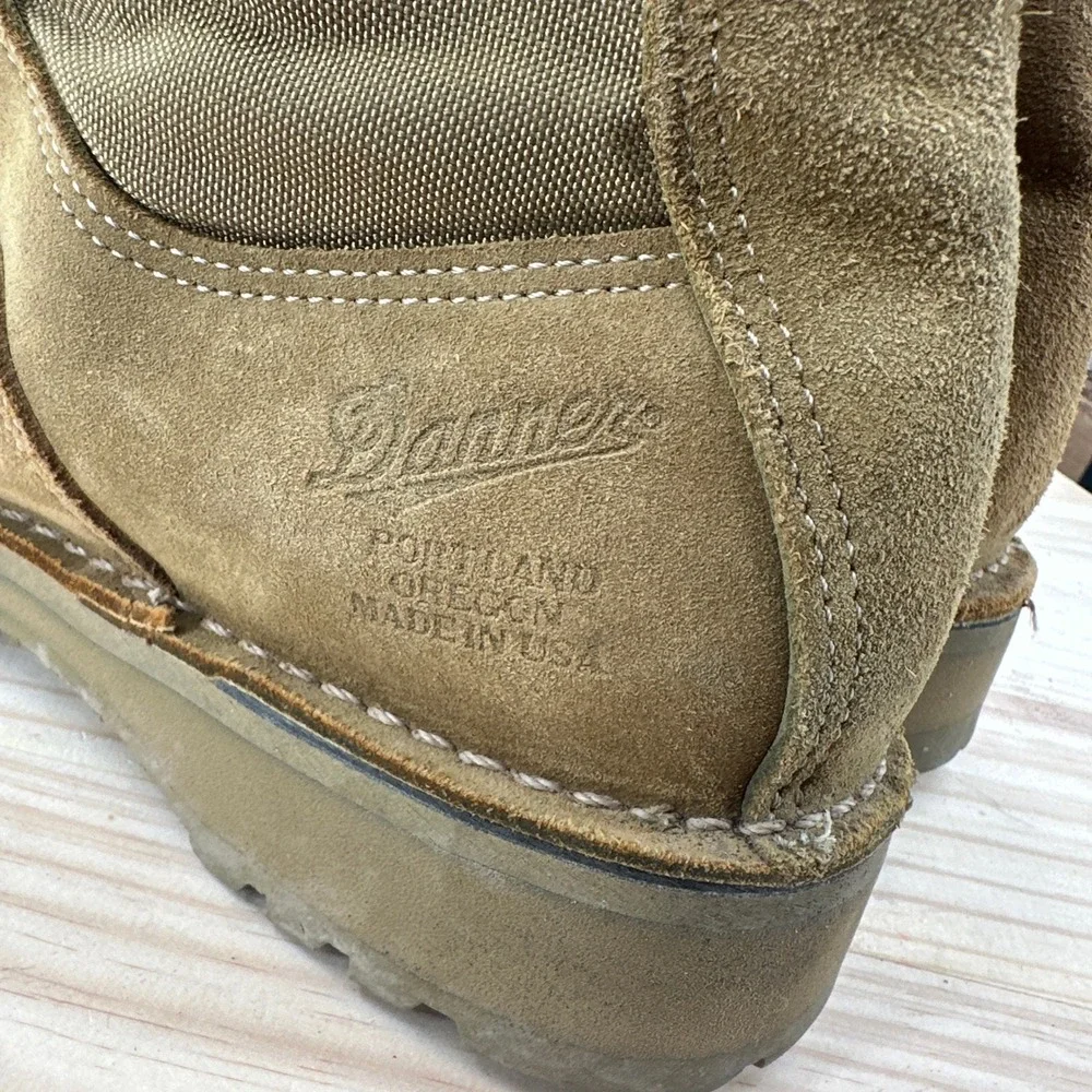 Danner Combat Boots Mens 9 Tan Suede Nylon Made in USA Tactical Hiking GTX 26000